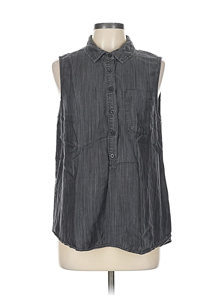 Pre-owned Time And Tru Sleeveless Button Down Shirt In Gray