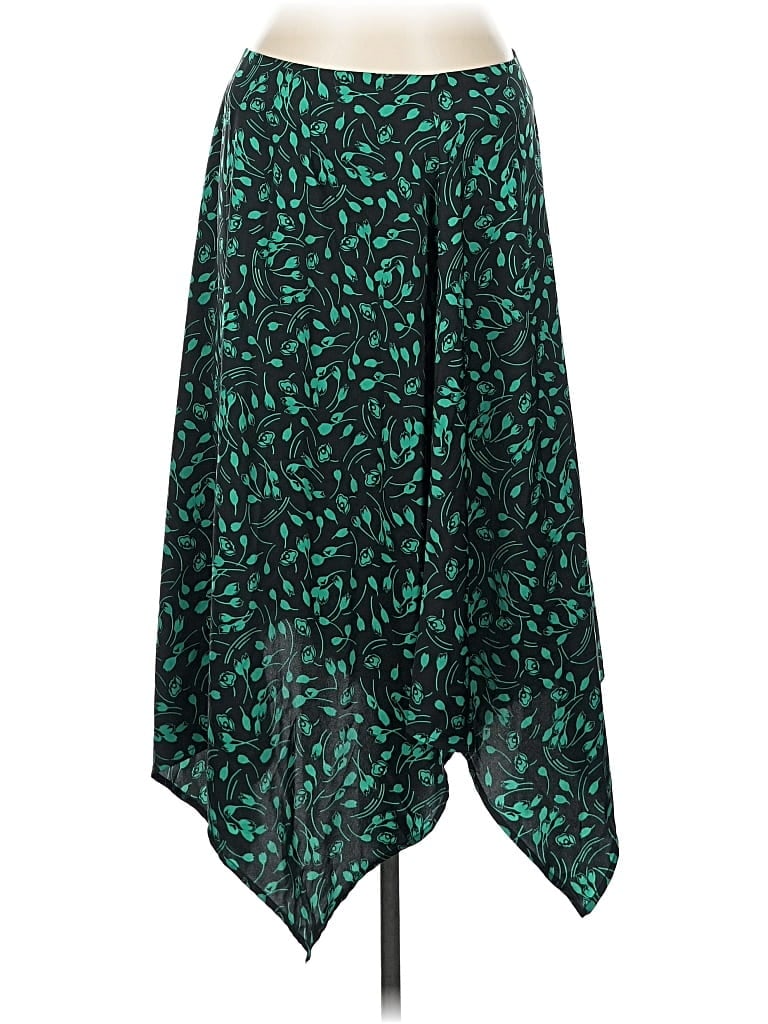 Pre-owned Who What Wear Casual Skirt In Green