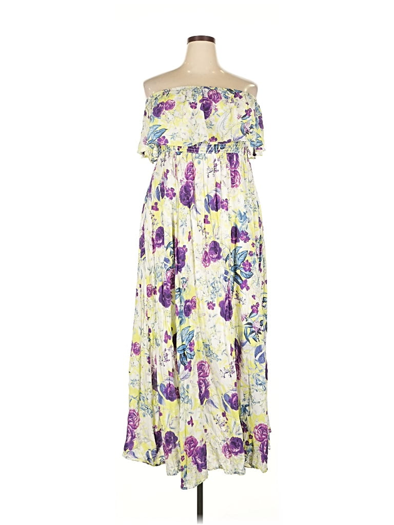 Pre-owned Torrid Casual Dress In White