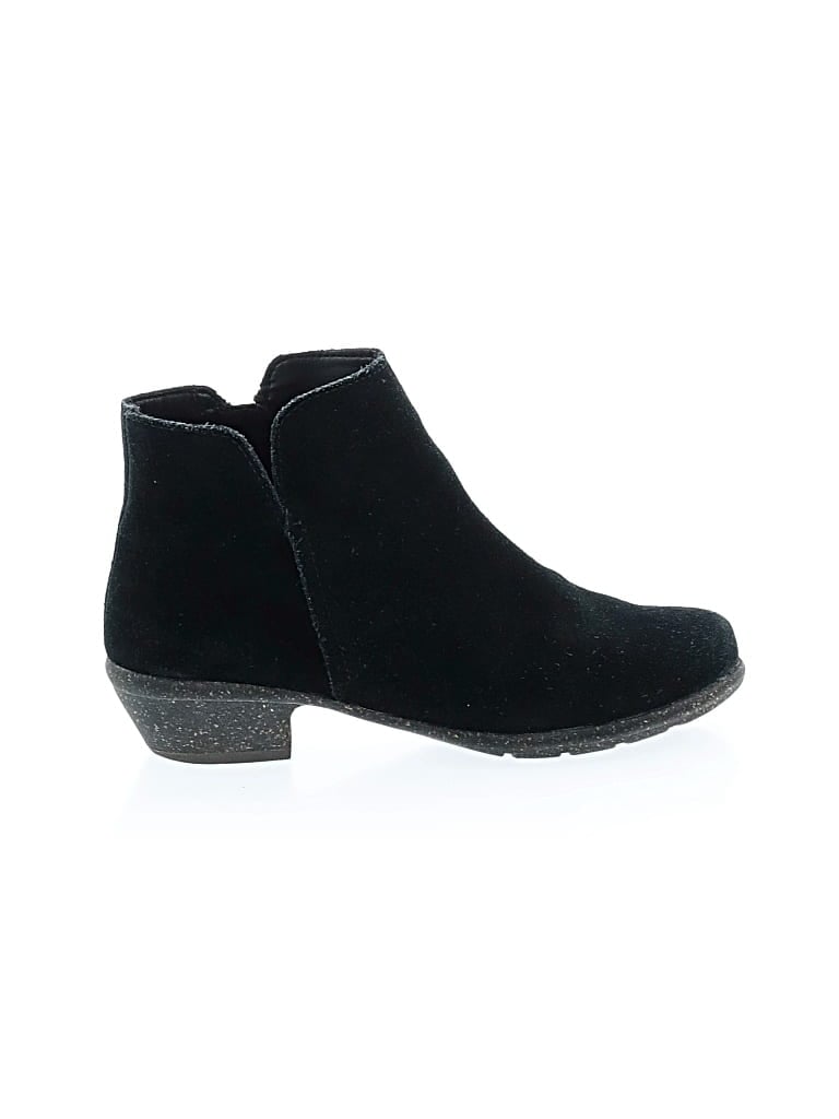Pre-owned Unstructured By Clarks Ankle Boots In Black
