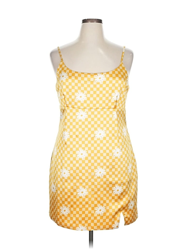 Pre-owned Wild Fable Cocktail Dress In Yellow