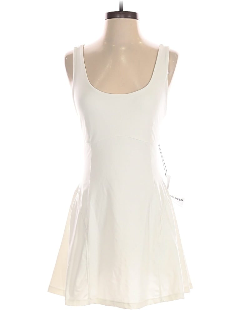 Pre-owned Girlfriend Collective Romper In White