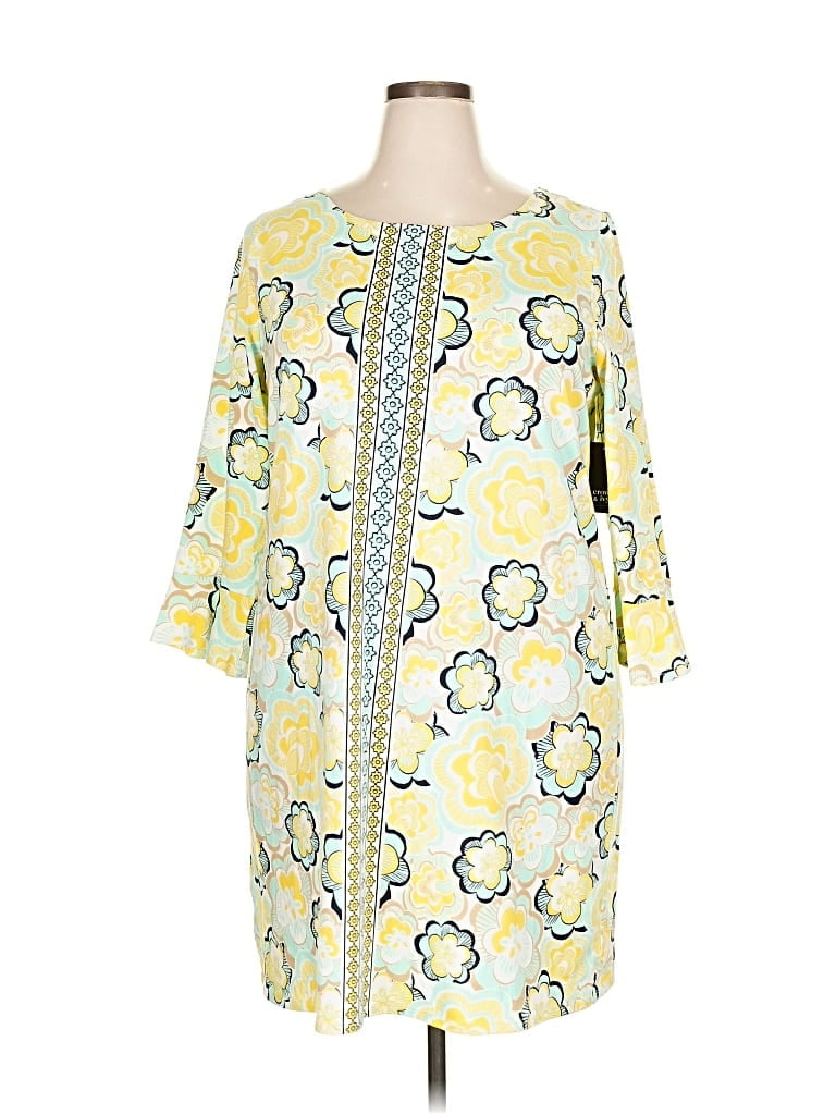 Pre-owned Crown & Ivy Casual Dress In Yellow