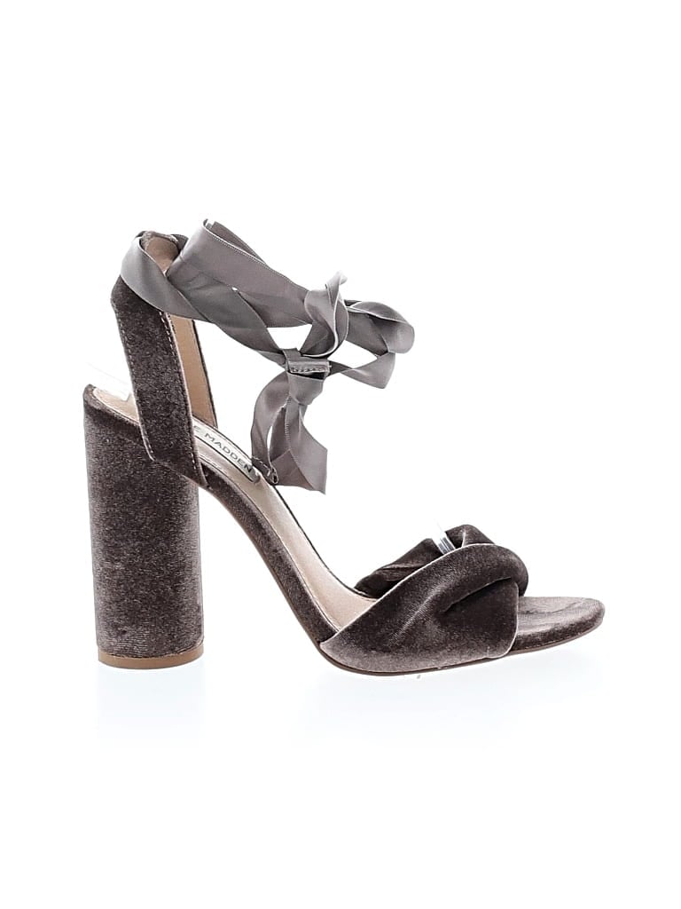 Pre-owned Steve Madden Sandals In Brown