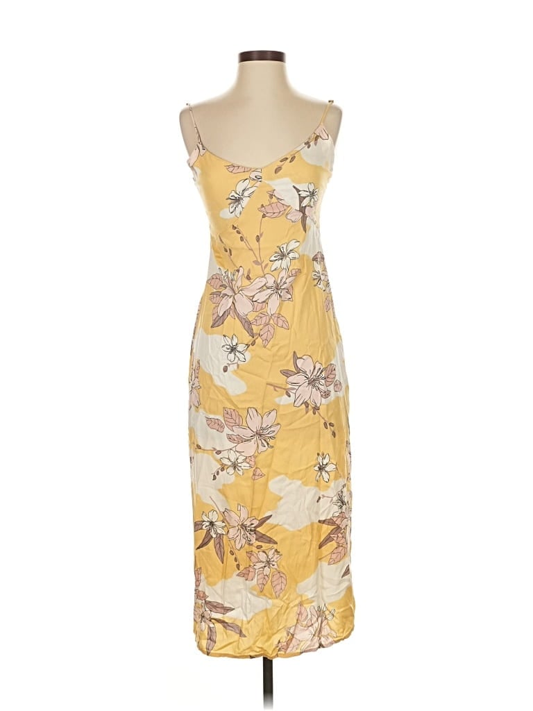 Pre-owned Amuse Society Casual Dress In Yellow