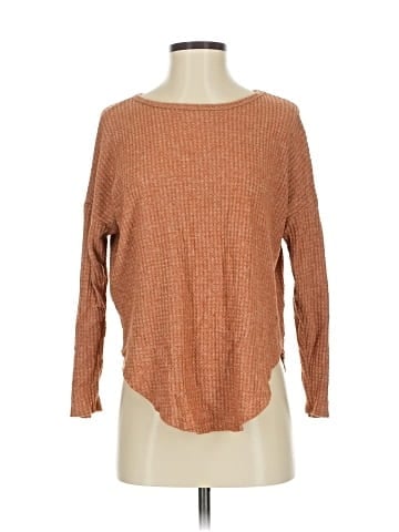 Coco And Main Pullover Sweater (view 1)