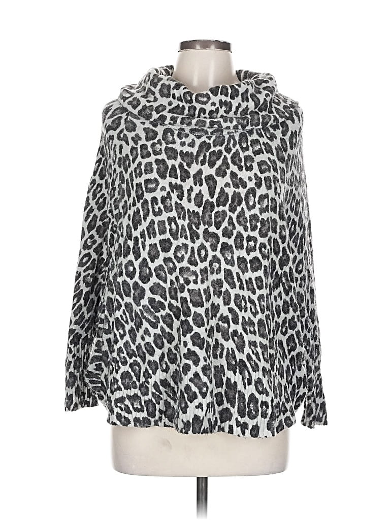 Pre-owned Chico's Poncho In Silver