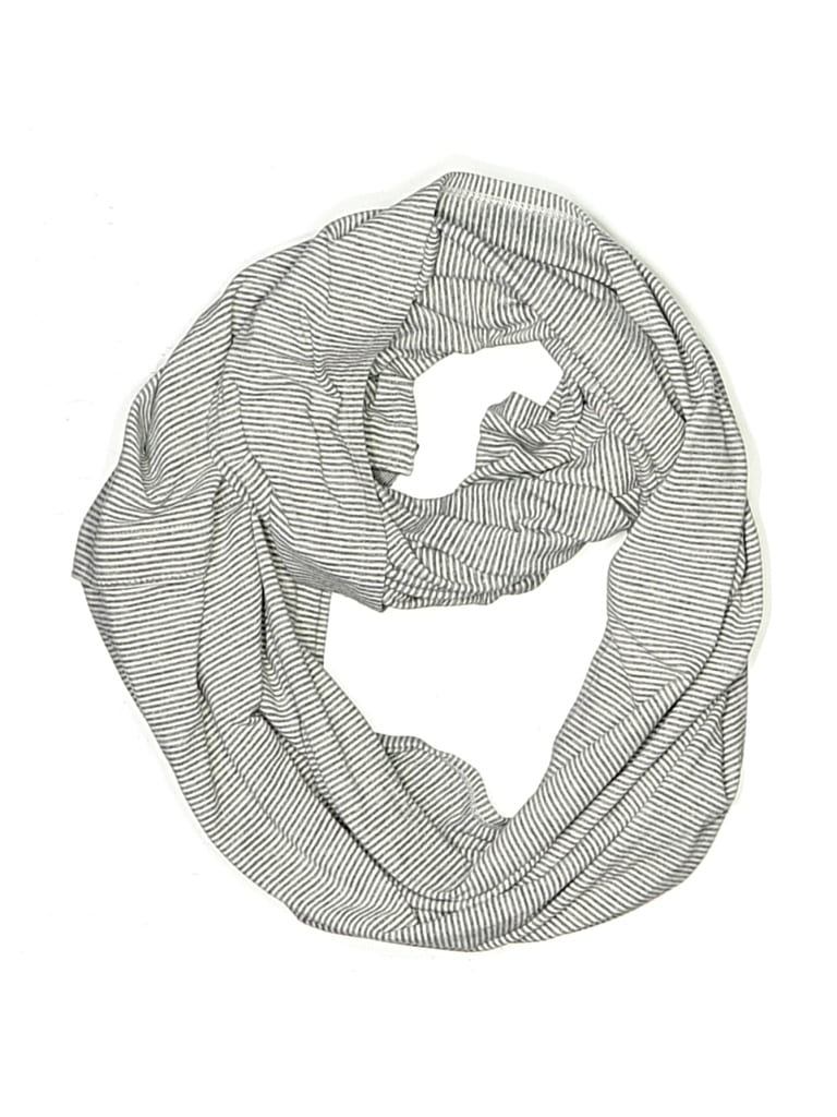 Pre-owned Lululemon Athletica Scarf In White