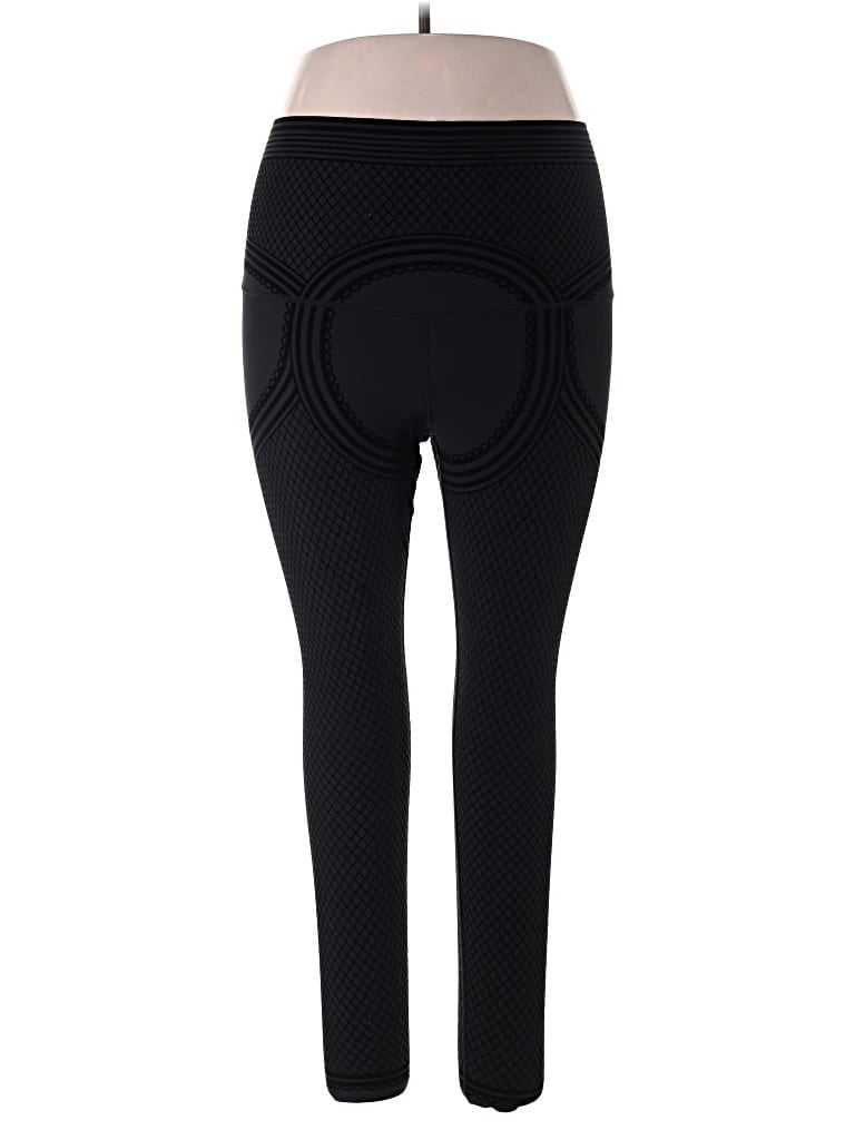 Pre-owned Savage X Fenty Active Pants In Black