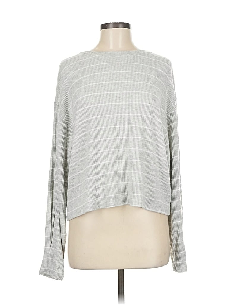 Pre-owned Lulus Long Sleeve T-shirt In Gray