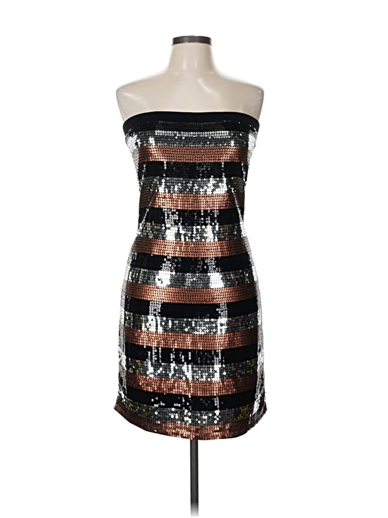 Pre-owned Willow & Clay Cocktail Dress In Silver