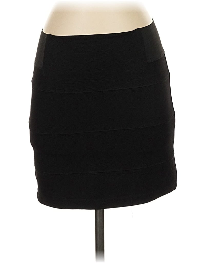 Pre-owned Guess Casual Skirt In Black