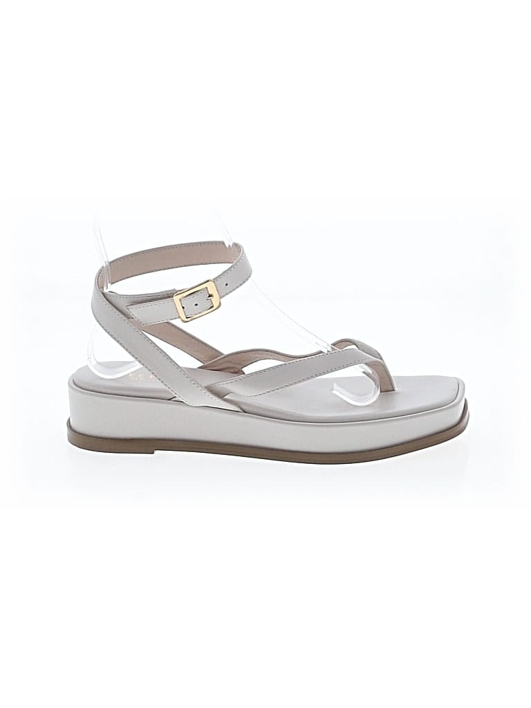 Pre-owned Cecelia New York Sandals In White
