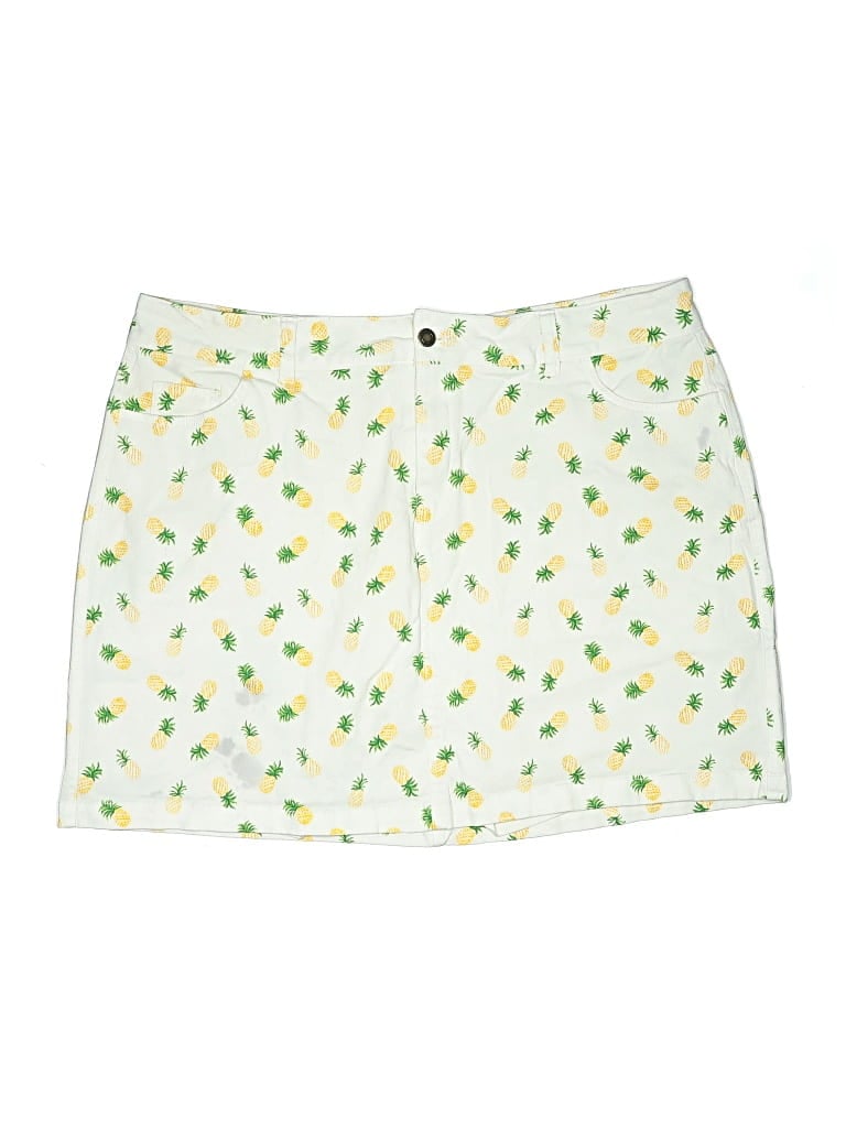 Pre-owned Woman Within Skort In Yellow