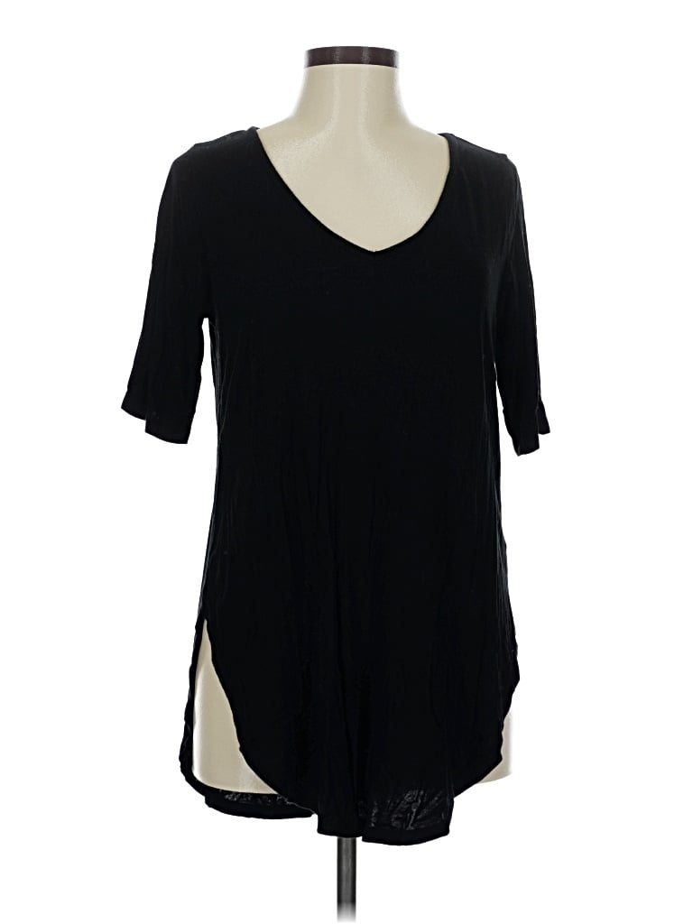 Pre-owned Torrid 3/4 Sleeve T-shirt In Black