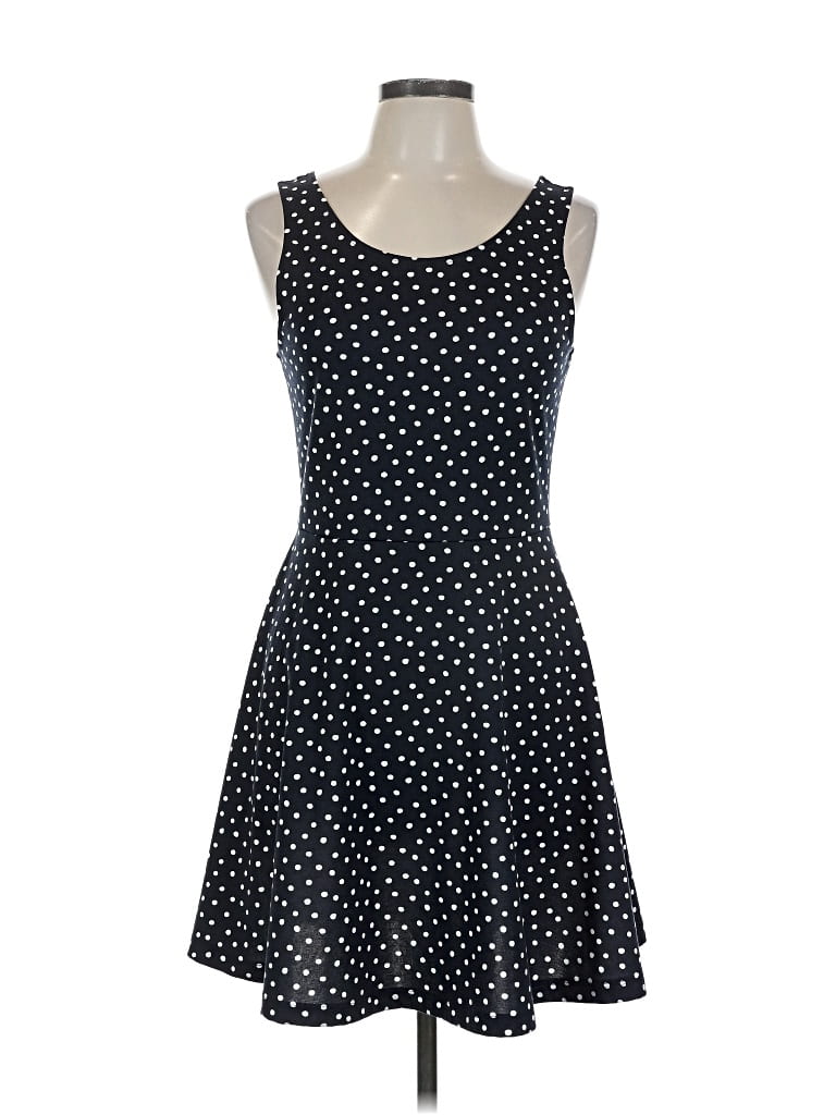 Pre-owned Divided By H&m Casual Dress In Black