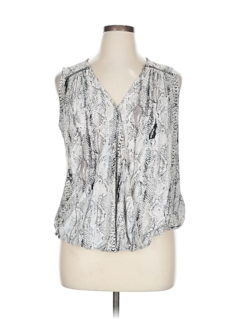 Pre-owned Inc International Concepts Sleeveless Blouse In Silver
