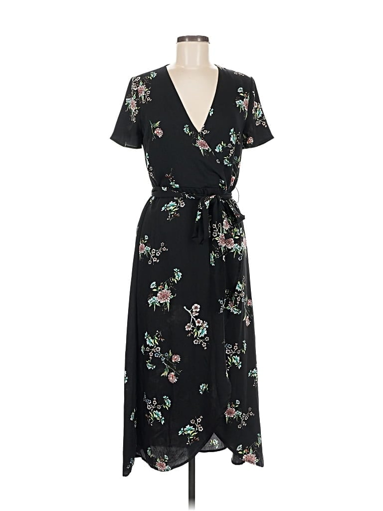 Pre-owned H&m Casual Dress In Black