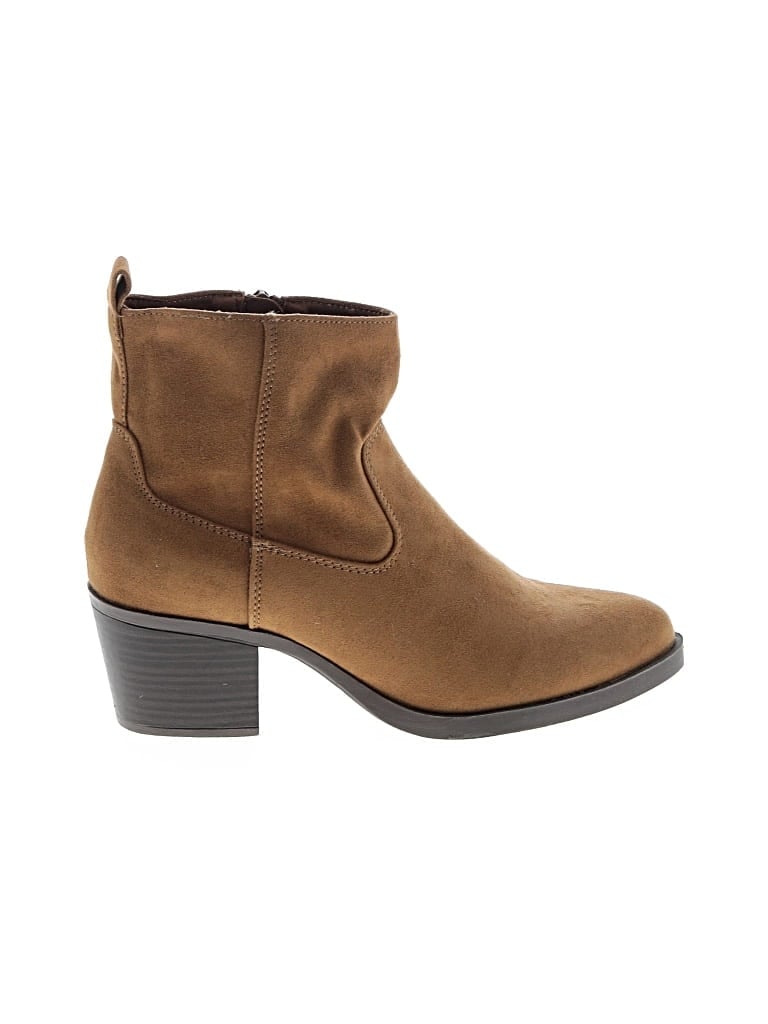 Pre-owned Old Navy Ankle Boots In Brown