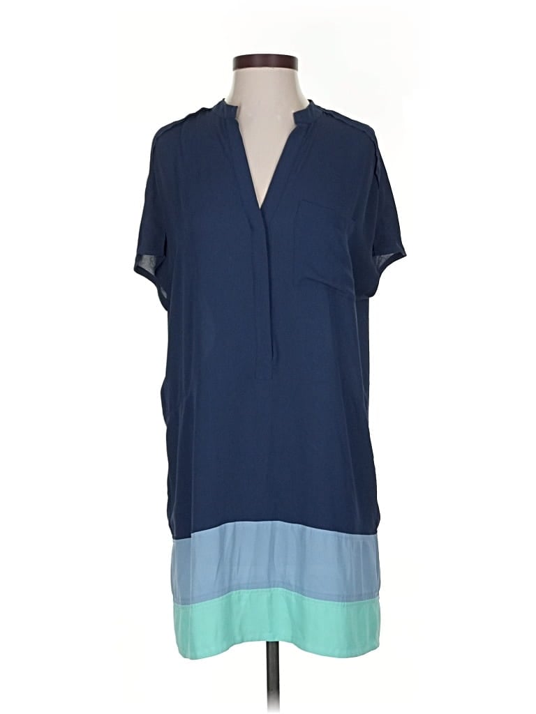 Pre-owned Bcbgmaxazria Casual Dress In Blue