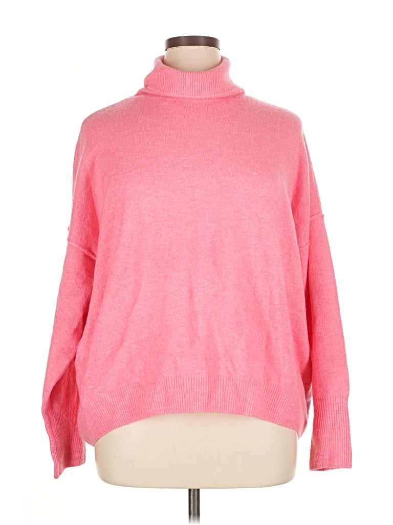 Pre-owned Vince Camuto Turtleneck Sweater In Pink