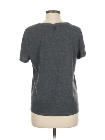 Victoria's Secret Short Sleeve T-Shirt (view 2)