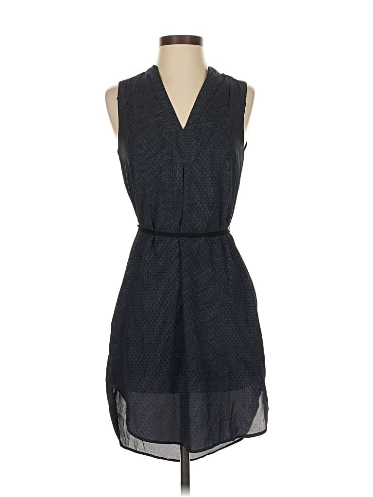 Pre-owned H&m Casual Dress In Black
