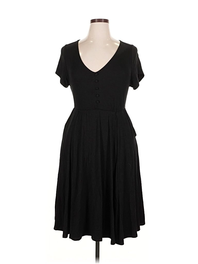 Pre-owned Torrid Casual Dress In Black