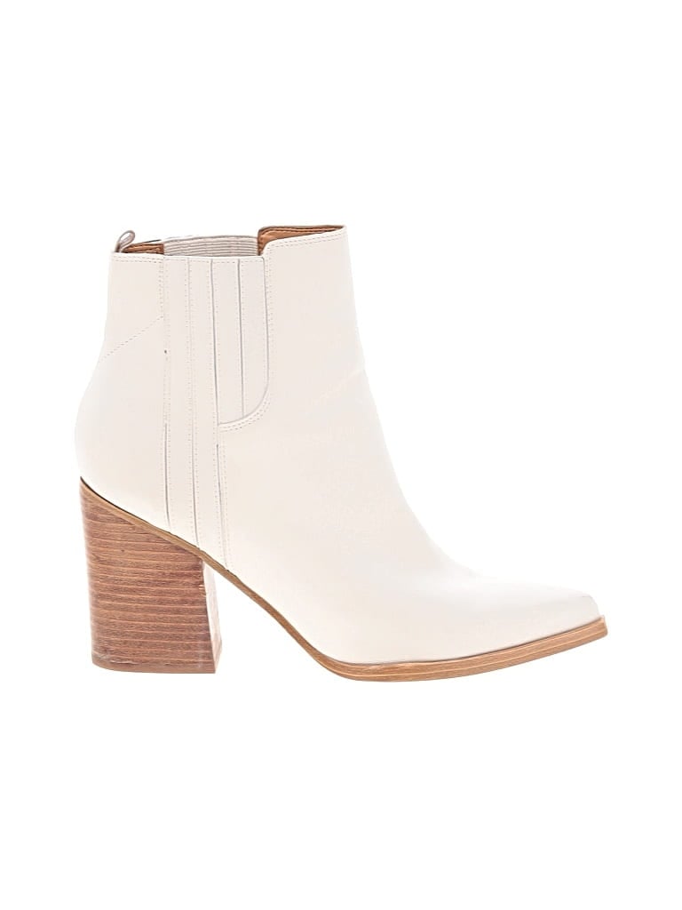 Pre-owned Marc Fisher Ltd Ankle Boots In White