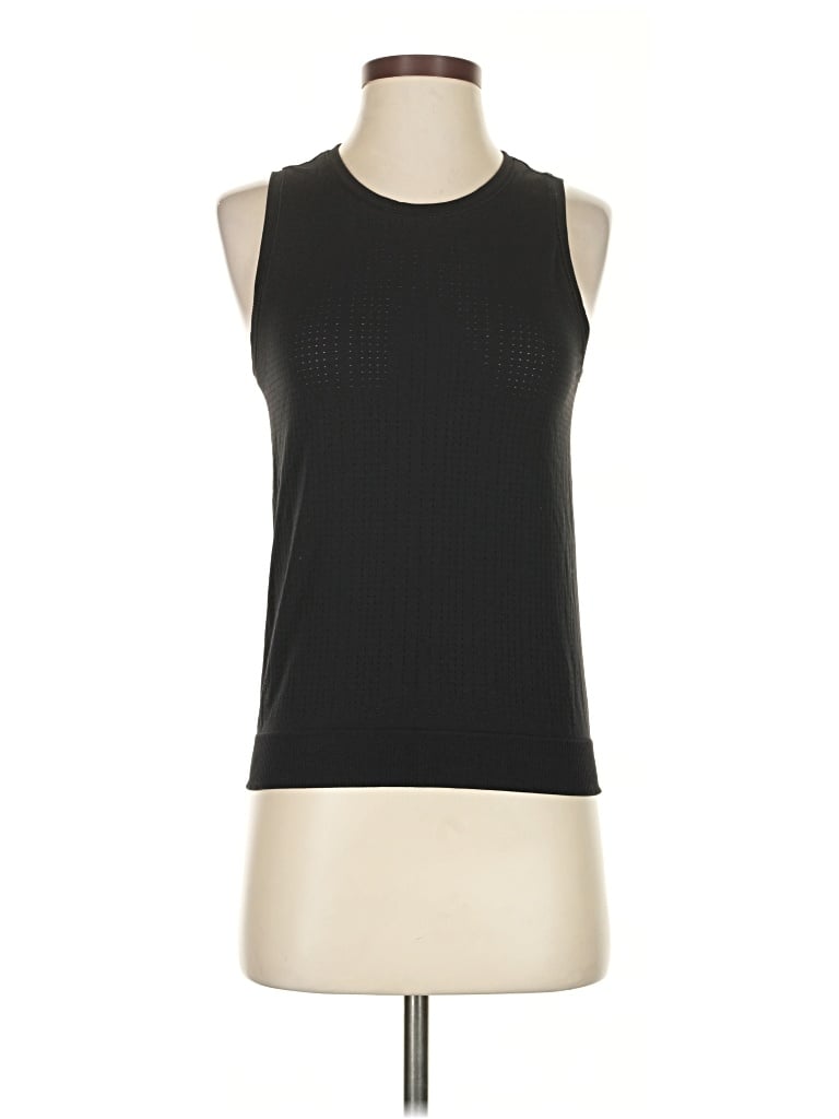Pre-owned Athleta Sleeveless T-shirt In Black