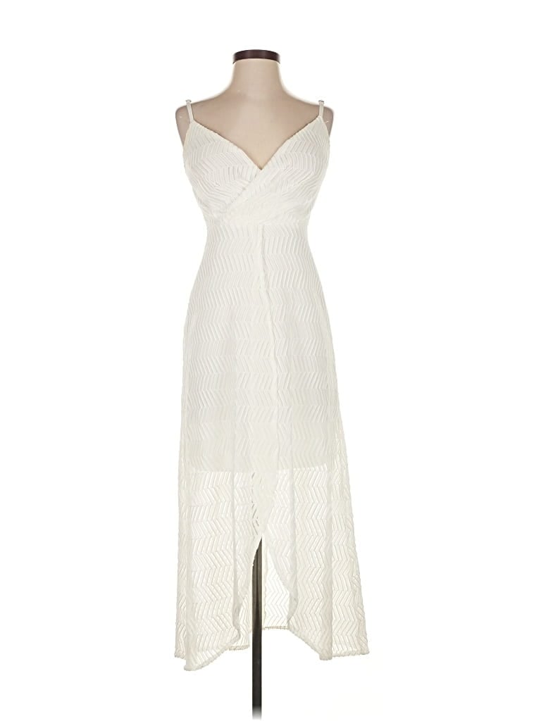 Pre-owned Guess Casual Dress In White