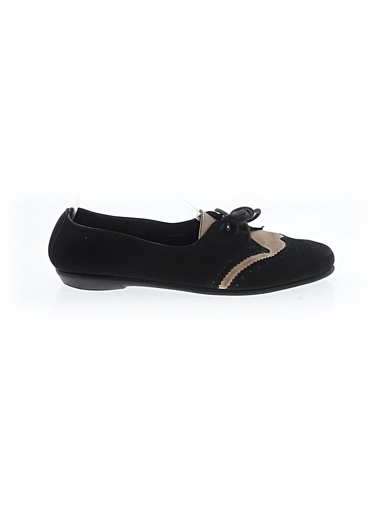 Pre-owned Aerosoles Flats In Black