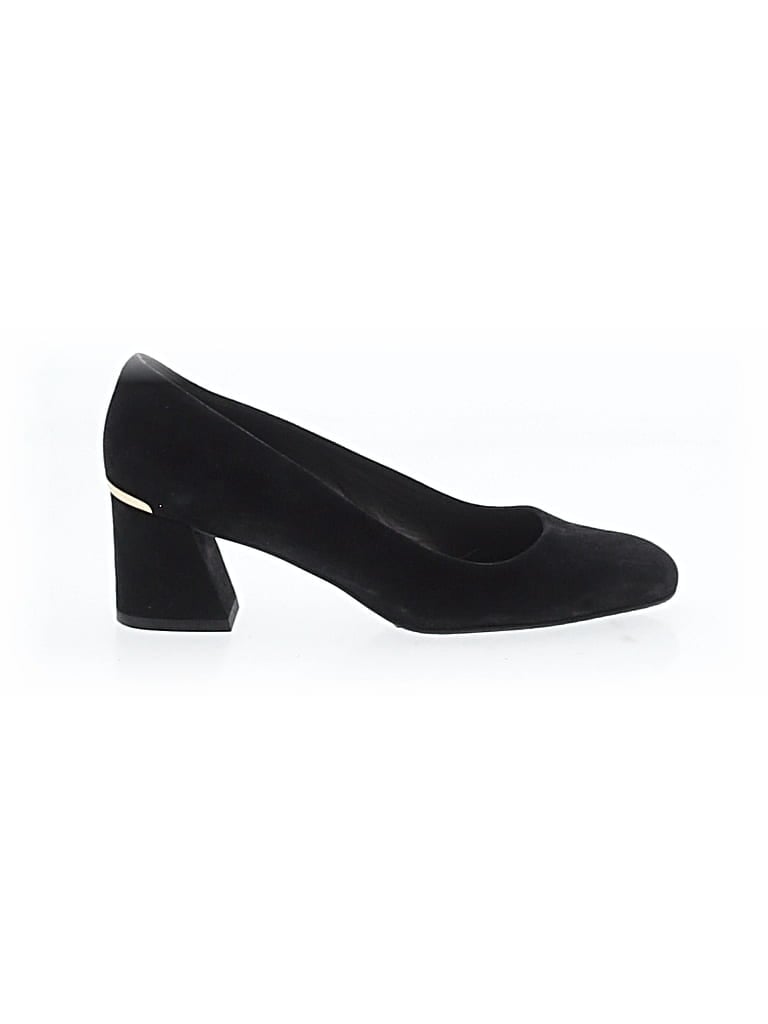 Pre-owned Stuart Weitzman Heels In Black