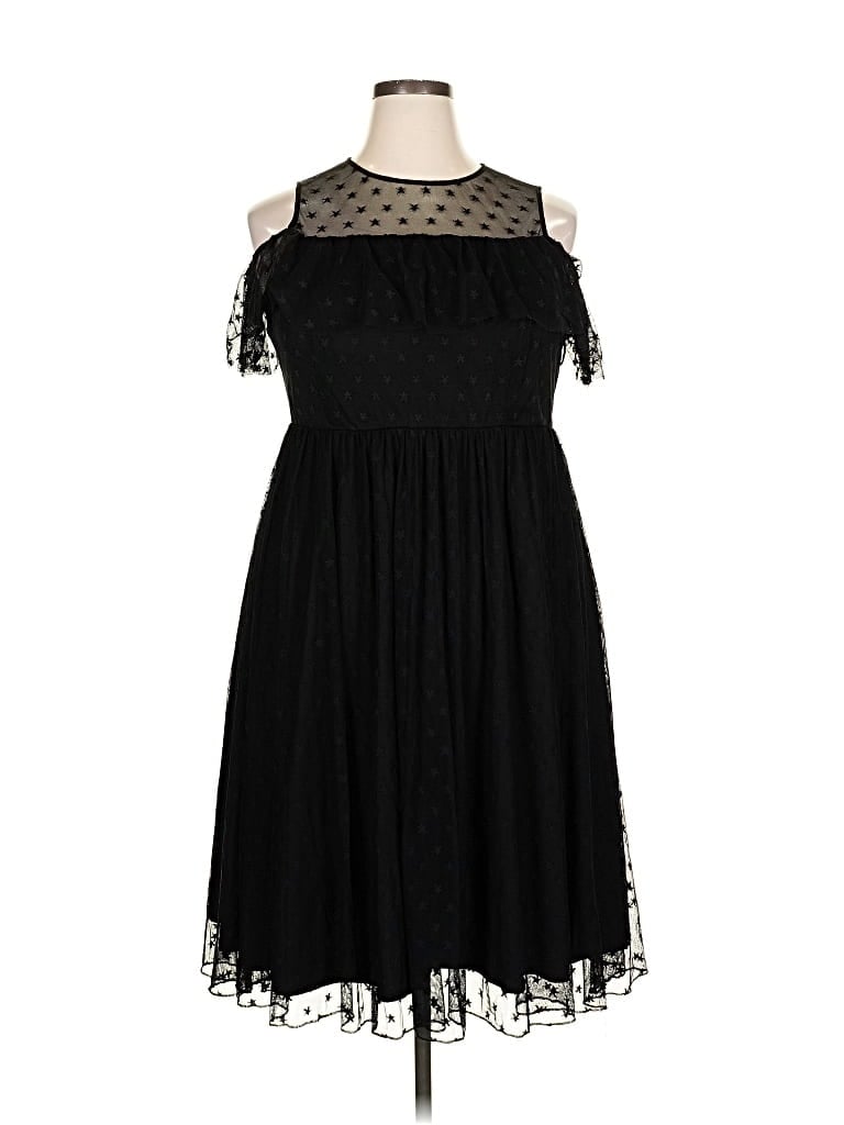 Pre-owned Torrid Cocktail Dress In Black