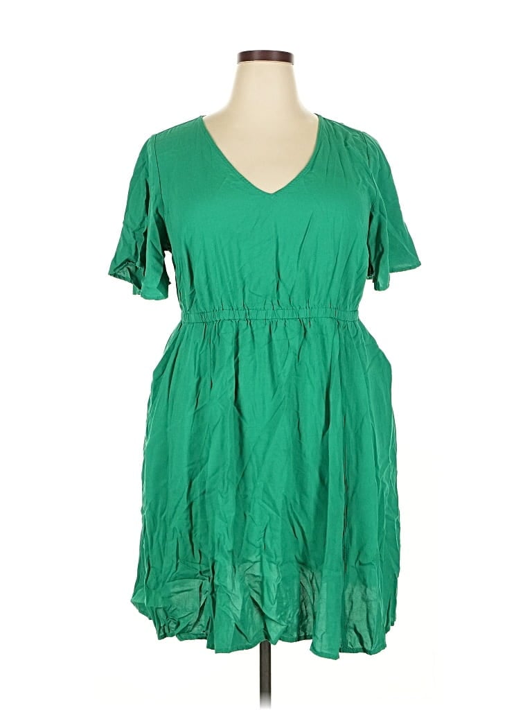 Pre-owned Torrid Casual Dress In Green