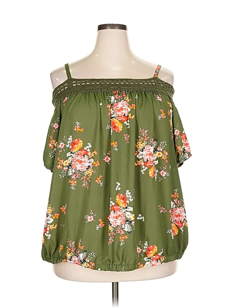 Pre-owned Torrid Sleeveless Blouse In Green