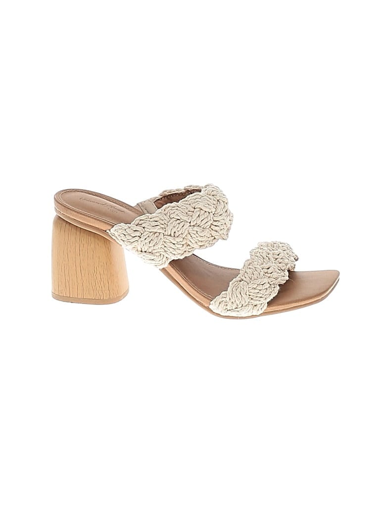 Pre-owned Universal Thread Sandals In White