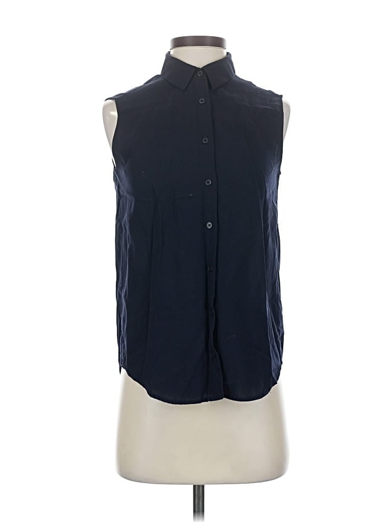 Pre-owned Uniqlo Sleeveless Button Down Shirt In Blue