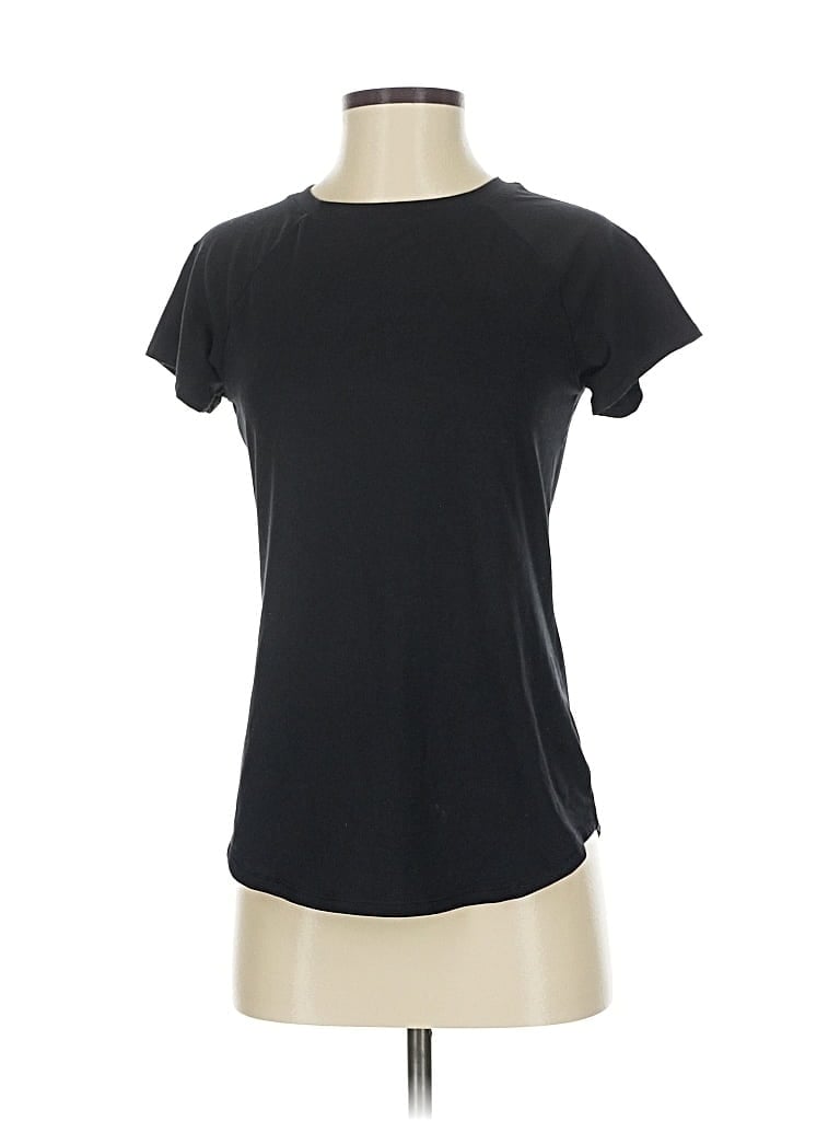 Pre-owned All In Motion Short Sleeve T-shirt In Black