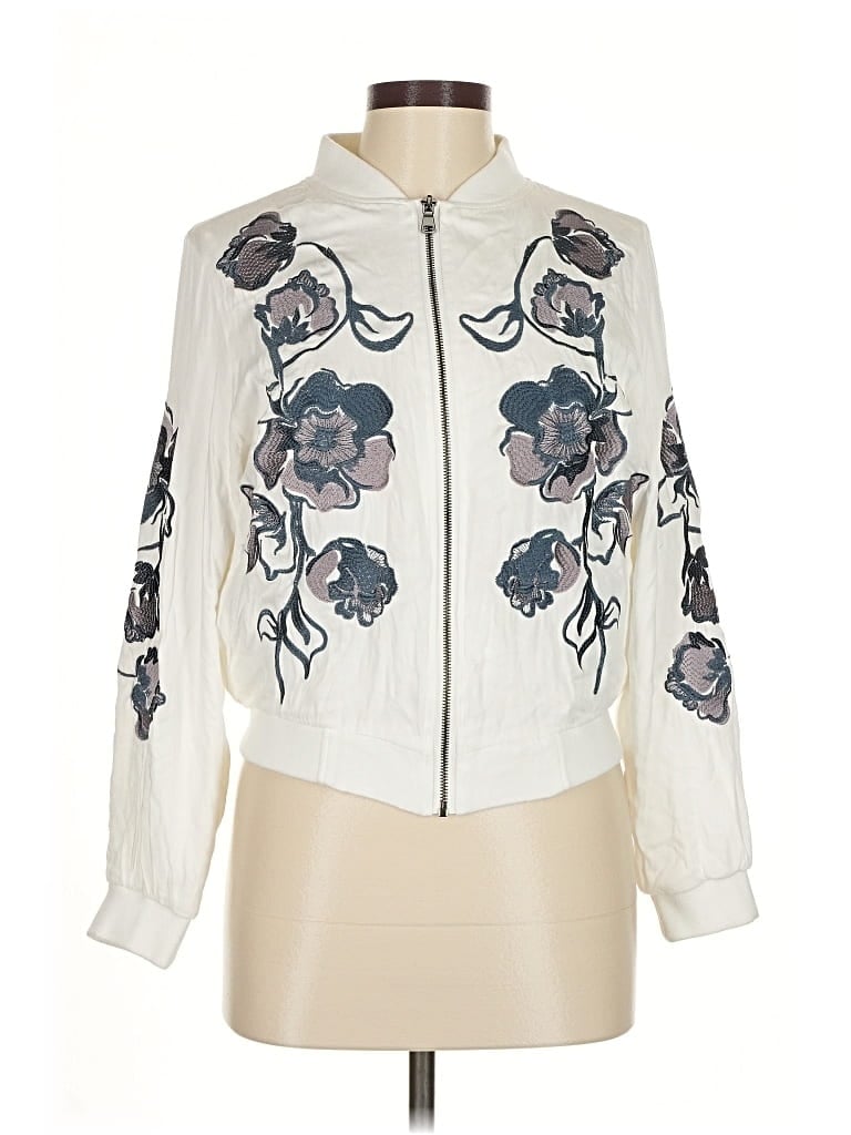 Pre-owned Kimchi Blue Jacket In White