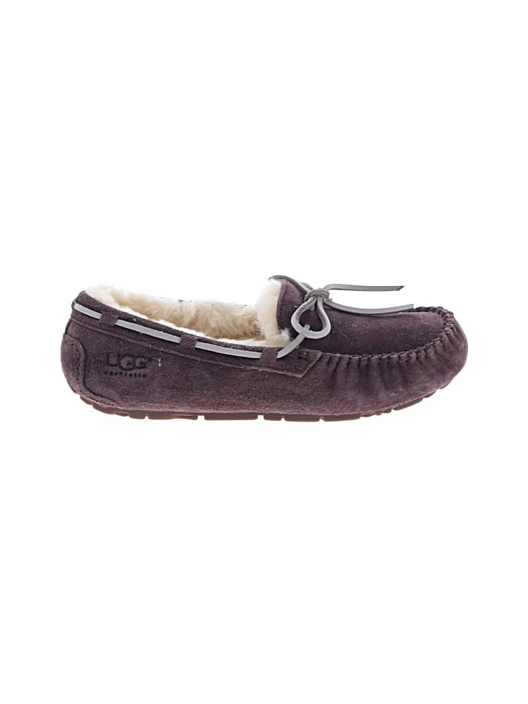 Pre-owned Ugg Flats In Purple