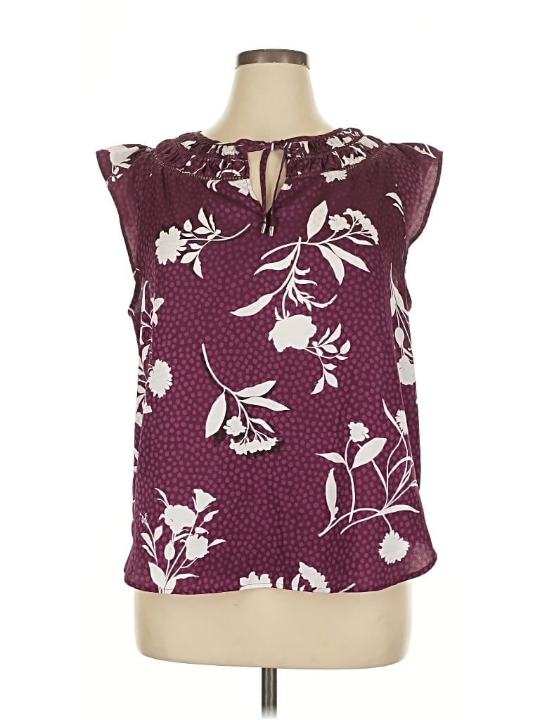 Pre-owned Ann Taylor Sleeveless T-shirt In Burgundy