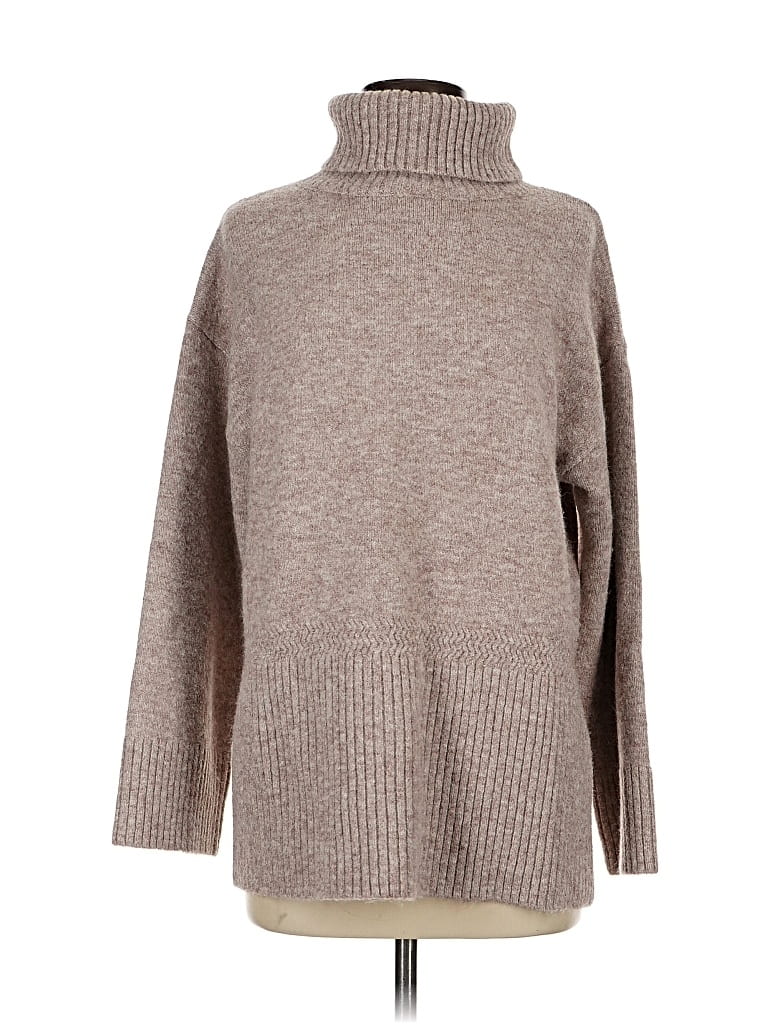Pre-owned Flat White Turtleneck Sweater In Brown