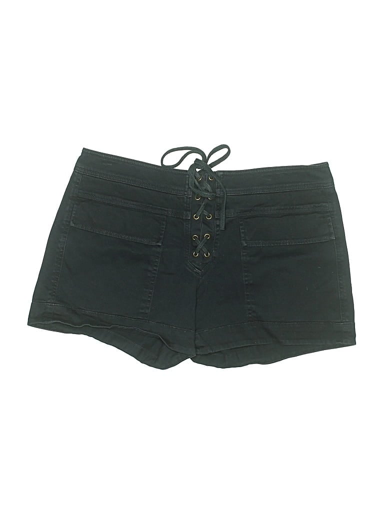 Pre-owned Vince Shorts In Green