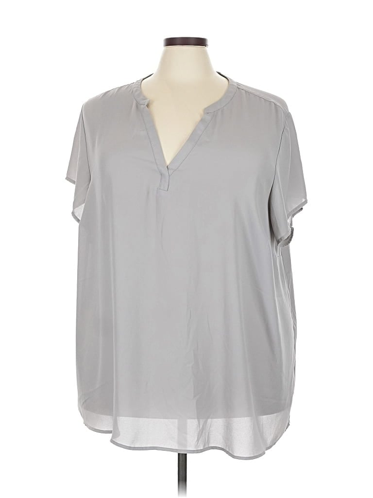 Pre-owned Torrid Short Sleeve Blouse In Gray