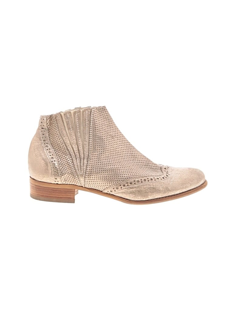 Pre-owned Sundance Ankle Boots In Gold