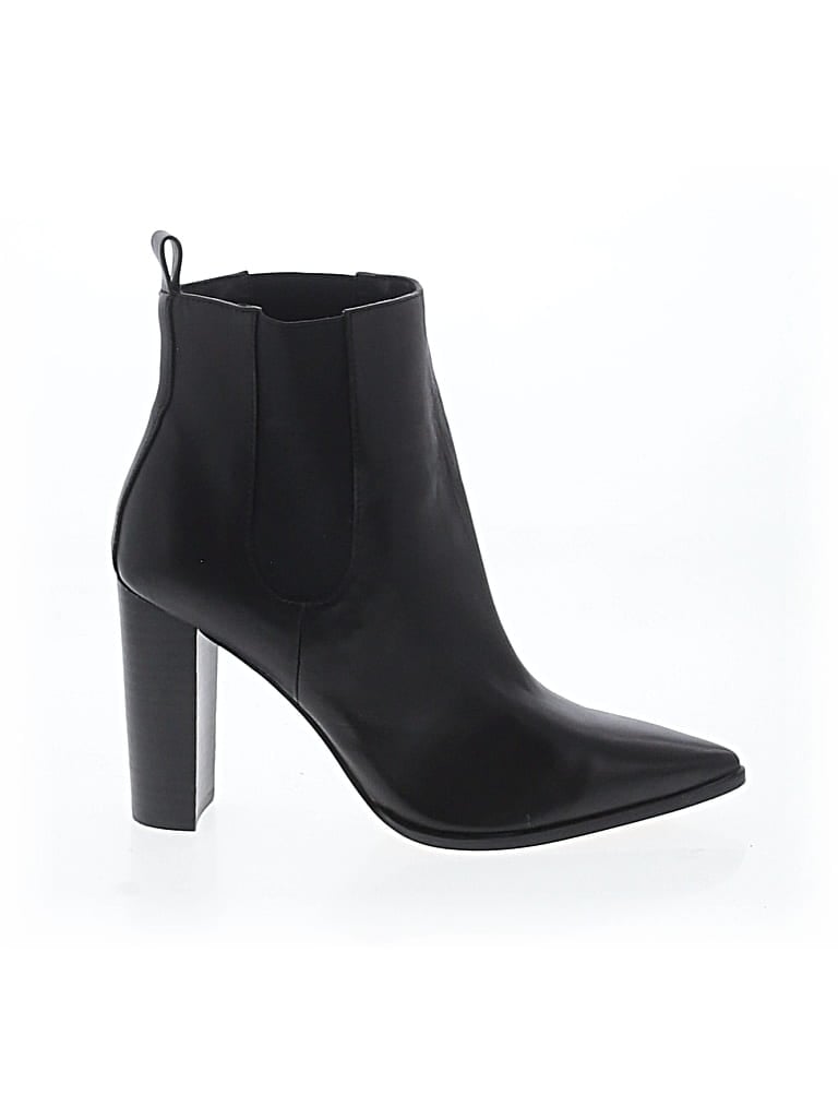 Pre-owned Saks Fifth Avenue Ankle Boots In Black