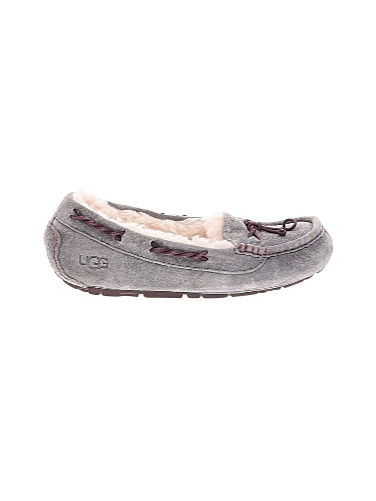 Pre-owned Ugg Flats In Gray