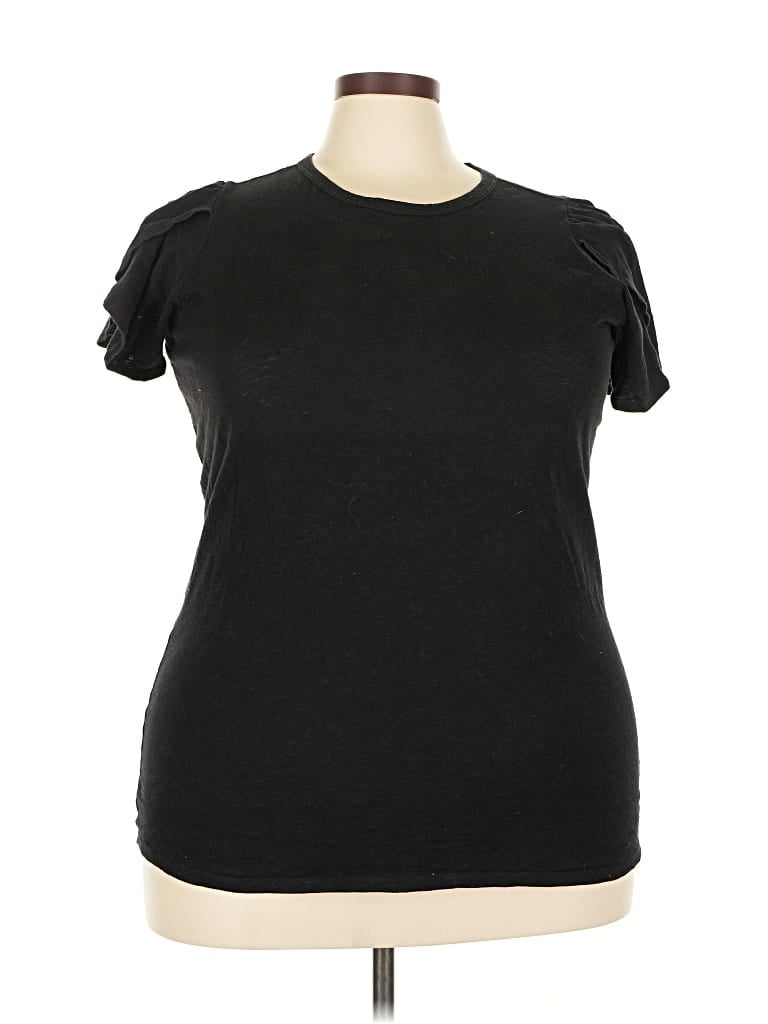 Pre-owned Torrid Short Sleeve T-shirt In Black
