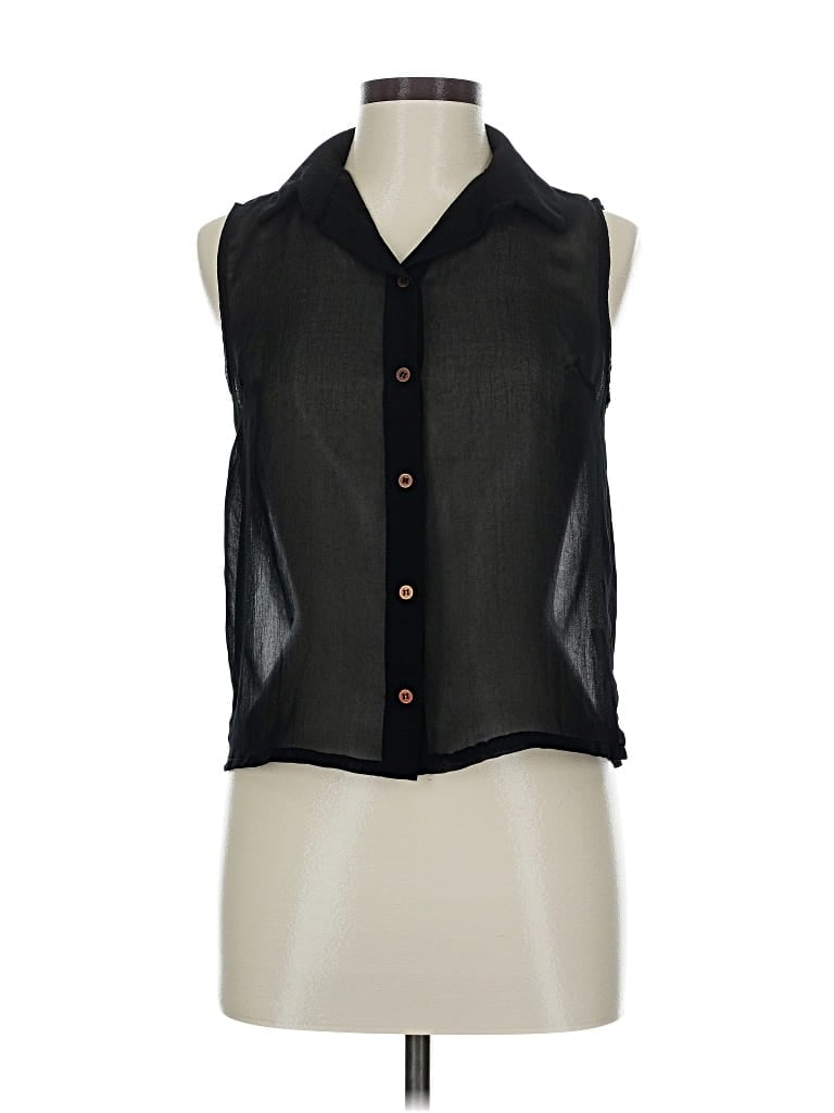 Pre-owned Brandy Melville Sleeveless Button Down Shirt In Black